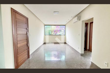 Apartamento à venda com 3 quartos, 85m² em Araguaia, Belo Horizonte