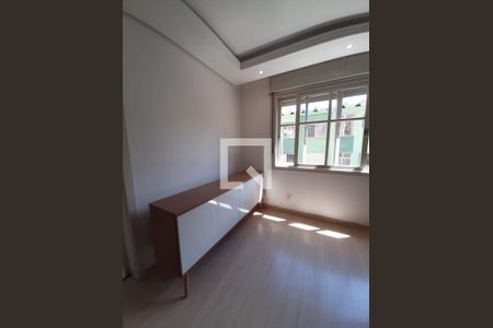 Sala  de apartamento para alugar com 1 quarto, 34m² em Santo Antônio, Porto Alegre