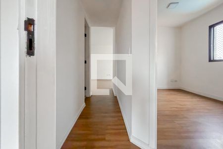 Corredor de apartamento à venda com 3 quartos, 81m² em Vila Deodoro, São Paulo