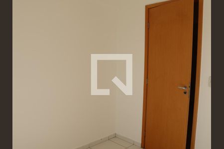 Quarto 2 de apartamento para alugar com 2 quartos, 60m² em Setor Leste Universitário, Goiânia