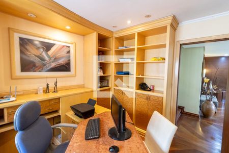 Escritório de casa para alugar com 4 quartos, 540m² em Santa Tereza, Porto Alegre