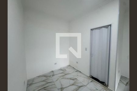 Quarto e cozinha da Kitnet de kitnet/studio para alugar com 1 quarto, 18m² em Jardim Rosa de Franca, Guarulhos