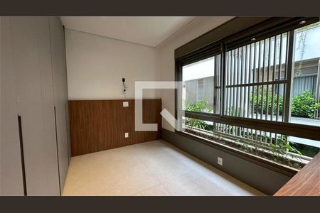 Casa à venda com 4 quartos, 520m² em Brooklin Novo, São Paulo