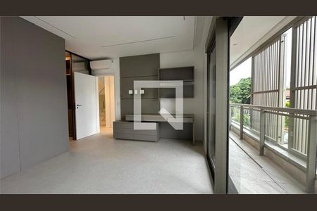 Casa à venda com 4 quartos, 520m² em Brooklin Novo, São Paulo