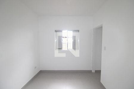 Quarto 1 de casa para alugar com 2 quartos, 60m² em Vila Francos, São Paulo