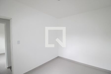 Quarto 1 de casa para alugar com 2 quartos, 60m² em Vila Francos, São Paulo