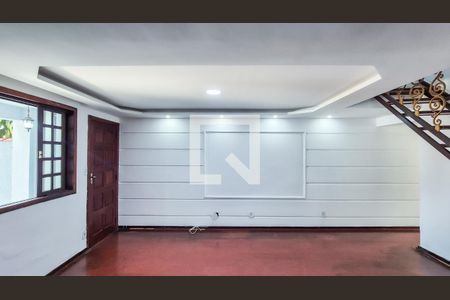 Sala de casa de condomínio para alugar com 3 quartos, 80m² em Irajá, Rio de Janeiro