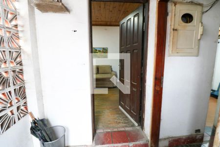 Hall de entrada de casa à venda com 2 quartos, 180m² em Santo Amaro, São Paulo