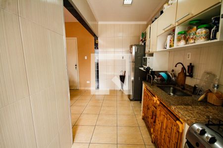 Apartamento para alugar com 2 quartos, 65m² em Vila Tupi, Praia Grande