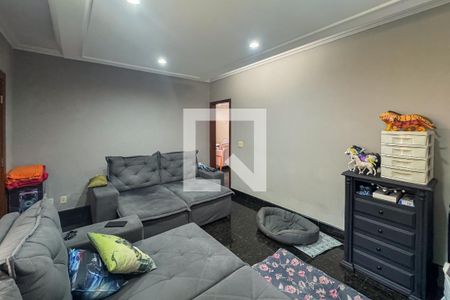 Sala de casa à venda com 4 quartos, 210m² em Santa Cruz, Belo Horizonte