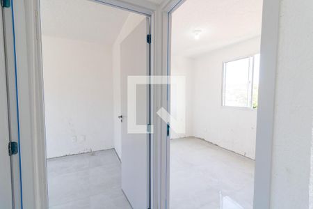 Corredor de apartamento para alugar com 2 quartos, 42m² em Ipanema, Porto Alegre