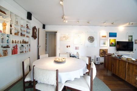 Sala de apartamento à venda com 4 quartos, 170m² em Cerqueira César, São Paulo