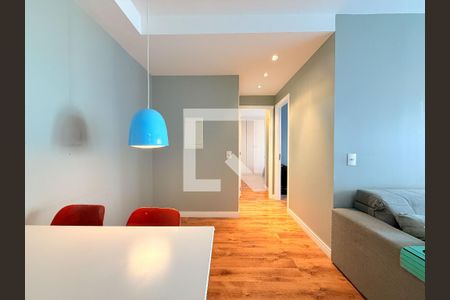 Sala de apartamento à venda com 2 quartos, 69m² em Petrópolis, Porto Alegre