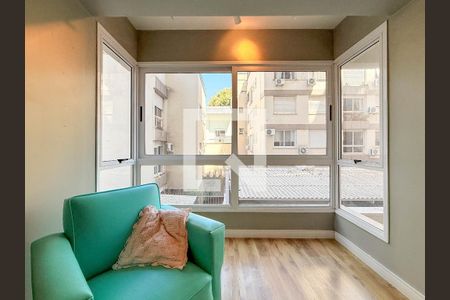 Sala de apartamento à venda com 2 quartos, 69m² em Petrópolis, Porto Alegre