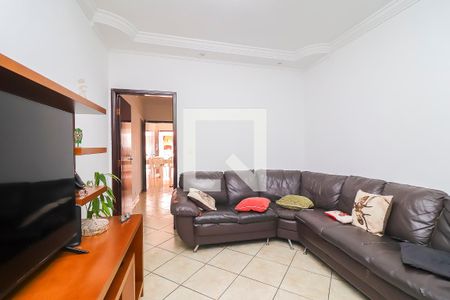 Sala de casa para alugar com 2 quartos, 150m² em Itaquera, São Paulo