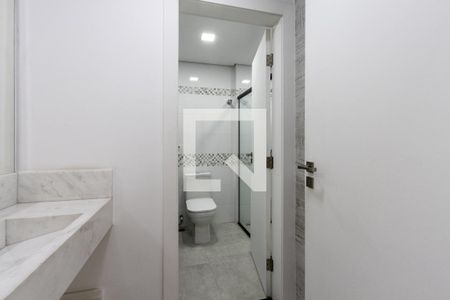 Lavabo de apartamento para alugar com 2 quartos, 121m² em Perdizes, São Paulo