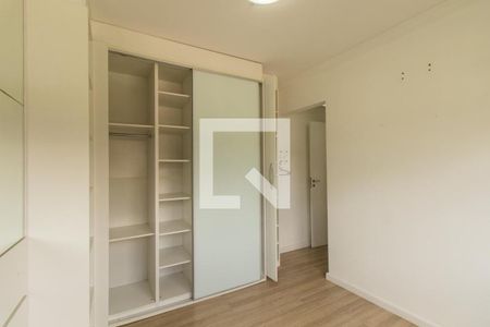 Quarto Suíte 1 de apartamento para alugar com 2 quartos, 55m² em Vila Izabel, Curitiba