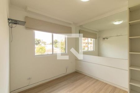 Quarto Suíte 1 de apartamento para alugar com 2 quartos, 55m² em Vila Izabel, Curitiba