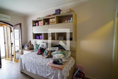 Casa à venda com 3 quartos, 200m² em Vila Eldizia, Santo André