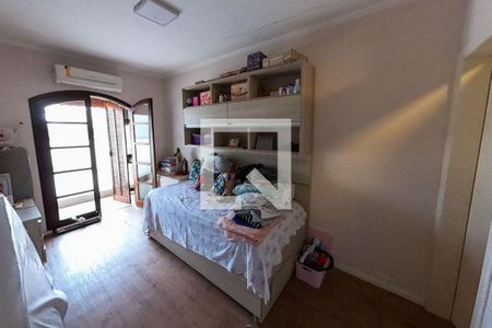 Casa à venda com 3 quartos, 200m² em Vila Eldizia, Santo André