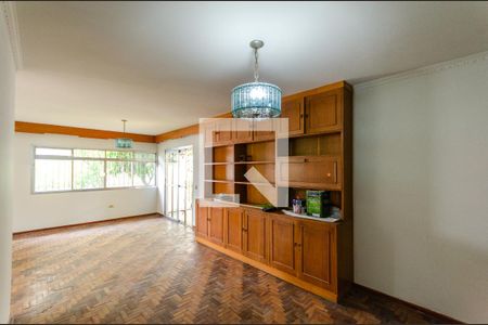 Sala de casa à venda com 5 quartos, 200m² em Jardim Mariliza, São Paulo