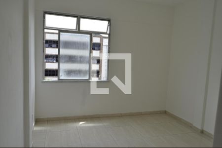 Apartamento à venda com 2 quartos, 60m² em Inhaúma, Rio de Janeiro