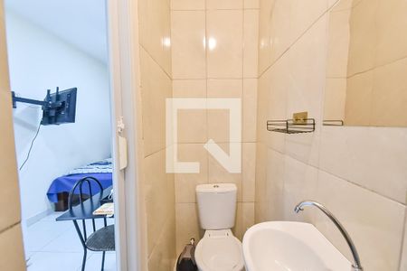 Banheiro de kitnet/studio para alugar com 1 quarto, 18m² em Jardim Vila Mariana, São Paulo