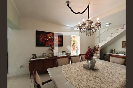 Casa à venda com 3 quartos, 250m² em Vila do Bosque, São Paulo