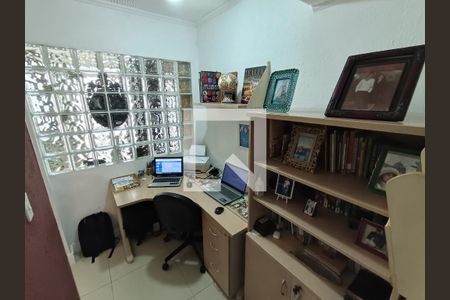 Casa à venda com 3 quartos, 250m² em Vila do Bosque, São Paulo