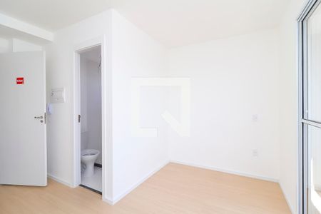 Quarto / Cozinha de apartamento para alugar com 1 quarto, 20m² em Vila Santana, São Paulo