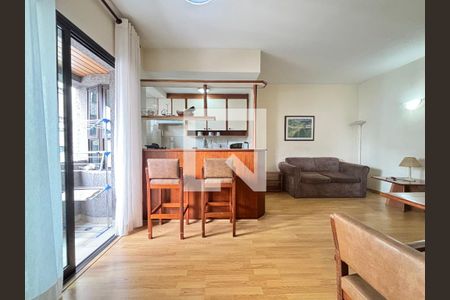 Sala/Cozinha de apartamento à venda com 1 quarto, 46m² em Moema, São Paulo