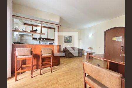Sala/Cozinha de apartamento à venda com 1 quarto, 46m² em Moema, São Paulo