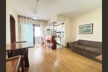 Sala/Cozinha de apartamento à venda com 1 quarto, 46m² em Moema, São Paulo