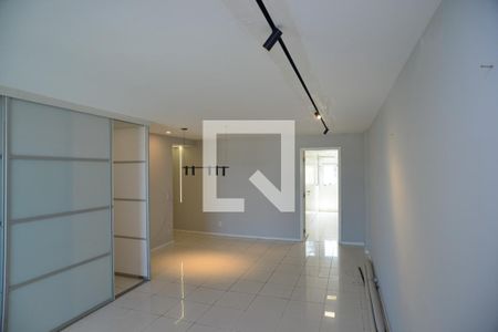 Sala de apartamento para alugar com 2 quartos, 100m² em Barra da Tijuca, Rio de Janeiro