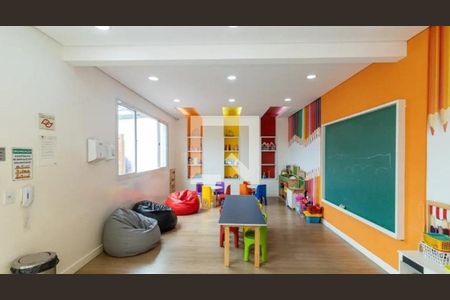 Apartamento à venda com 3 quartos, 74m² em Vila Mangalot, São Paulo