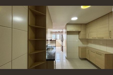 Apartamento à venda com 3 quartos, 140m² em Icaraí, Niterói