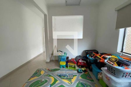 Casa à venda com 3 quartos, 141m² em Jardim Pinheiros, São Paulo