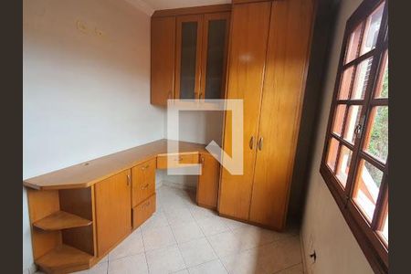 Casa à venda com 4 quartos, 230m² em Chácara Inglesa, São Paulo