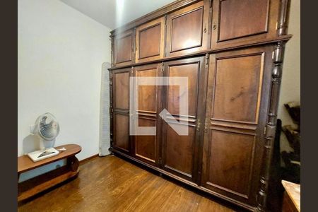 Casa à venda com 3 quartos, 200m² em Parque Sao Domingos, São Paulo