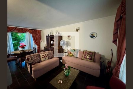 Casa à venda com 3 quartos, 200m² em Parque Sao Domingos, São Paulo