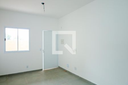 Sala de apartamento à venda com 2 quartos, 40m² em Vila Carmosina, São Paulo