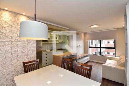 Sala de apartamento para alugar com 2 quartos, 56m² em Santo Inácio, Curitiba