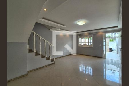 Sala  de casa para alugar com 4 quartos, 190m² em Vargem Grande, Rio de Janeiro