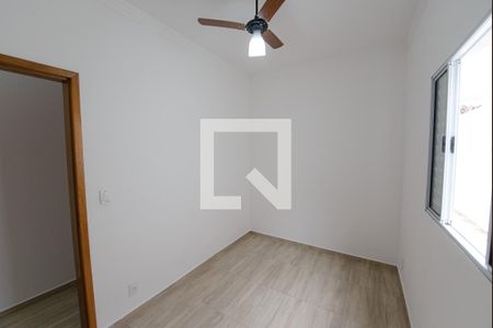 Quarto de casa para alugar com 2 quartos, 100m² em Piracangaguá, Taubaté