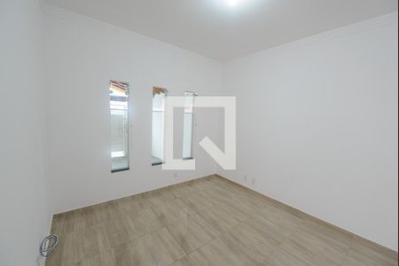 Sala de casa para alugar com 2 quartos, 100m² em Piracangaguá, Taubaté