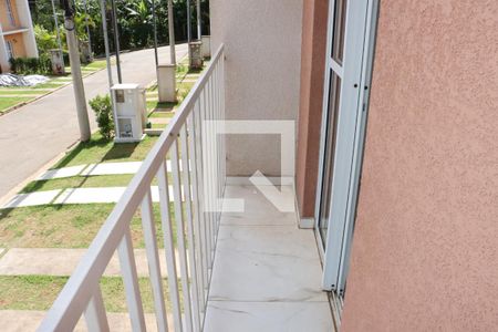 Casa de Condomínio para alugar com 2 quartos, 100m² em Caiapia, Cotia