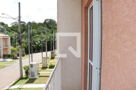 Casa de Condomínio para alugar com 2 quartos, 100m² em Caiapia, Cotia