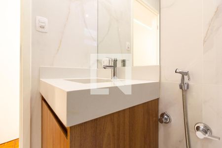 Banheiro da Suíte 1 de apartamento para alugar com 2 quartos, 170m² em Vila Mariana, São Paulo