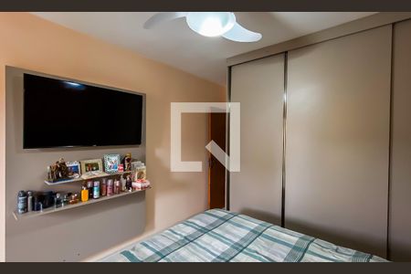 Casa à venda com 3 quartos, 110m² em Vila Nhocuné, São Paulo