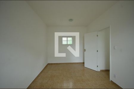 Quarto 2 de casa para alugar com 2 quartos, 90m² em Vila Valqueire, Rio de Janeiro